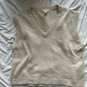 h&m oversized cream sweater vest